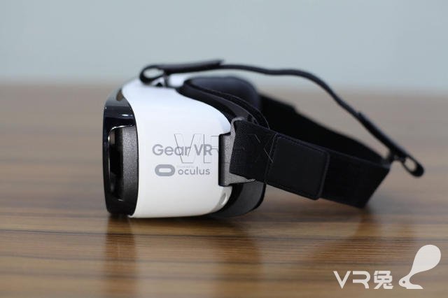三星Gear VR开箱深度评测 目前为止最好的移动VR设备