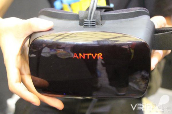 蚁视二代VR头盔现场试玩体验评测