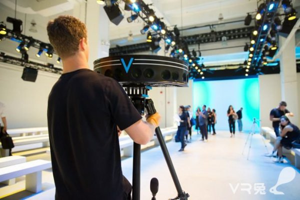 VR涉足时尚圈：英特尔将为纽约时装周提供VR视频直播