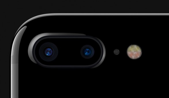 苹果正与LG合作探索在iPhone 8上使用全新3D双镜头相机的可能性